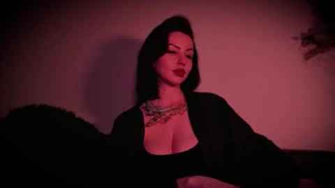 Snapshot of missmirandagd chatting on November 17, 4:46 pm online show from November 17, 4:46 pm