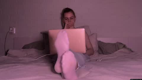 Snapshot of missmiroslava chatting on May 5, 7:11 pm missmiroslava online show from May 5, 7:11 pm