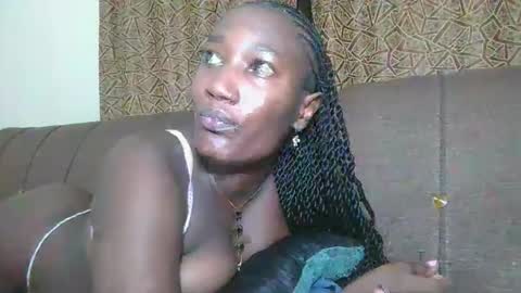 pretty gal online show from April 3, 7:34 pm