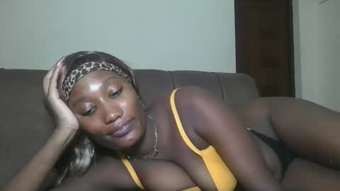 Snapshot of missprettygal chatting on April 21, 8:34 pm pretty gal online show from April 21, 8:34 pm