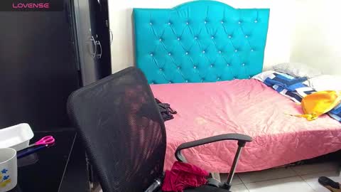 Snapshot of misspurple4 chatting on February 28, 3:26 am kassandra online show from February 28, 3:26 am