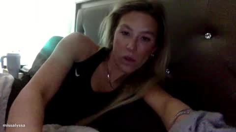 Alyssa online show from May 29, 3:37 am