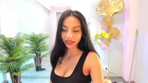 Sienna online show from June 30, 4:13 am