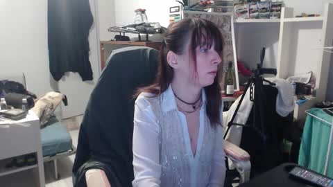 missthon online show from February 12, 1:39 pm