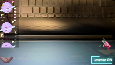 missvalery1 online show from December 12, 11:36 pm