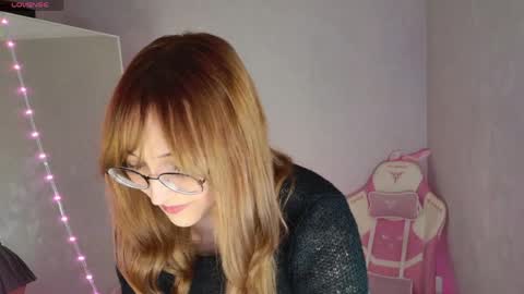 Nona online show from April 17, 6:33 pm