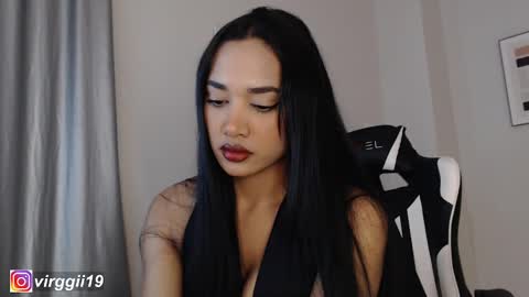 Snapshot of missvirggii chatting on October 23, 9:46 pm missvirggii online show from October 23, 9:46 pm