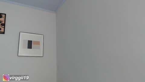 Snapshot of missvirggii chatting on November 28, 10:45 pm missvirggii online show from November 28, 10:45 pm