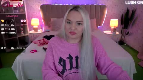 Snapshot of missyymarty chatting on November 24, 8:03 am missyymarty online show from November 24, 8:03 am