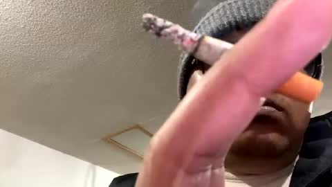 Snapshot of mistajay90 chatting on February 17, 5:25 am mistajay90 online show from February 17, 5:25 am