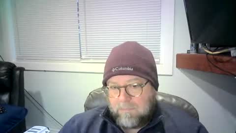 Snapshot of mister_happy567 chatting on February 5, 1:26 am Mr. Happy online show from February 5, 1:26 am