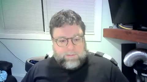 Snapshot of mister_happy567 chatting on February 24, 7:22 am Mr. Happy online show from February 24, 7:22 am