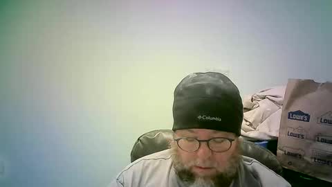 Snapshot of mister_happy567 chatting on December 14, 6:34 pm Mr. Happy online show from December 14, 6:34 pm