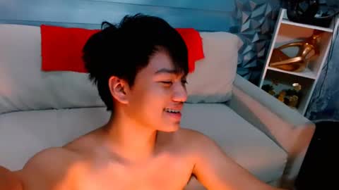 Snapshot of mister_officer chatting on December 20, 7:01 am SAINT SACHI  will make your day  online show from December 20, 7:01 am