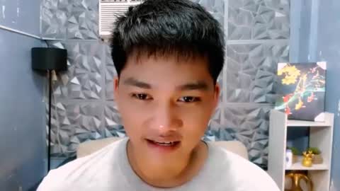 Snapshot of mister_officer chatting on November 11, 12:05 pm SAINT SACHI will make your day online show from November 11, 12:05 pm