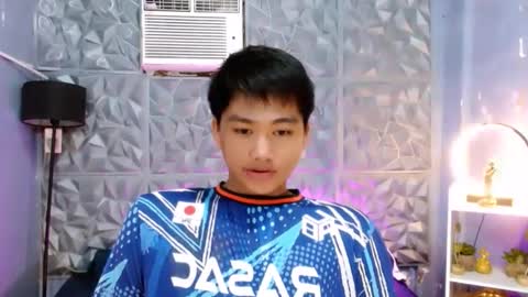 Snapshot of mister_officer chatting on December 2, 10:27 pm SAINT SACHI will make your day online show from December 2, 10:27 pm