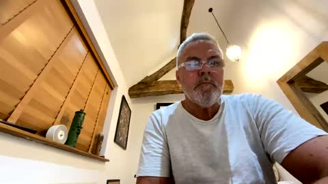 Snapshot of misterblivs chatting on July 7, 11:09 pm Misterblivs online show from July 7, 11:09 pm