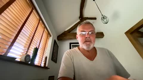 Snapshot of misterblivs chatting on July 9, 7:01 am Misterblivs online show from July 9, 7:01 am