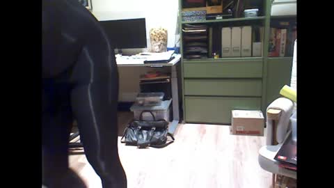 misterbobbyxx online show from April 18, 6:17 am