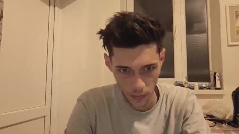 MisteriosoXragazzoX online show from November 18, 3:49 pm