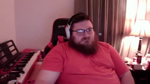 Snapshot of mistermac935 chatting on December 18, 9:47 am mistermac935 online show from December 18, 9:47 am