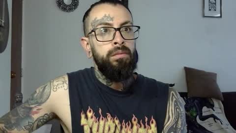 Snapshot of misternocturne chatting on September 13, 3:23 pm misternocturne online show from September 13, 3:23 pm