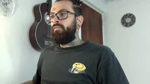 Snapshot of misternocturne chatting on October 6, 3:42 pm misternocturne online show from October 6, 3:42 pm