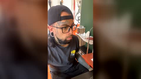 misternocturne online show from March 10, 3:28 pm