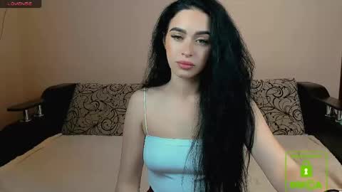 Snapshot of mistic_fox chatting on May 19, 5:41 pm mistic_fox online show from May 19, 5:41 pm
