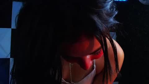 Snapshot of misticka_ chatting on December 15, 3:45 am Pandora online show from December 15, 3:45 am