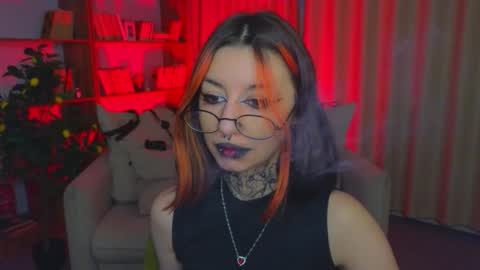 Marcelline online show from March 22, 9:23 am