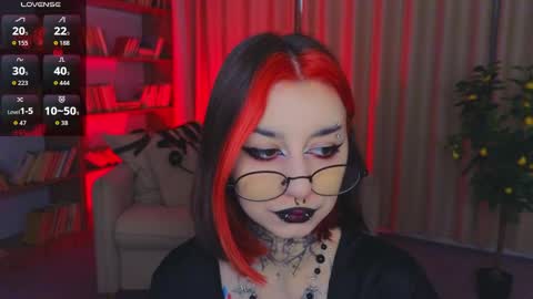 Marcelline online show from May 15, 1:56 am