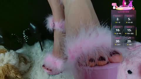 Snapshot of mistress_angelina777 chatting on October 4, 9:35 pm mistress_angelina777 online show from October 4, 9:35 pm