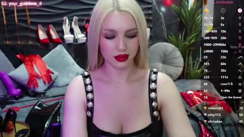 Snapshot of mistress_darsy chatting on March 1, 9:07 am Darsy online show from March 1, 9:07 am