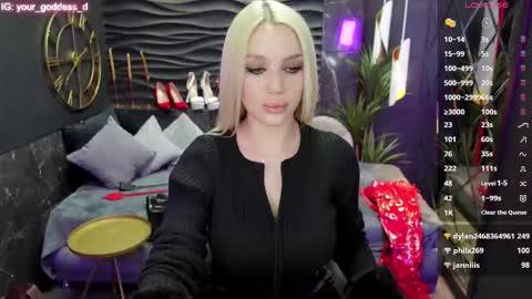 Snapshot of mistress_darsy chatting on March 3, 8:00 pm Darsy online show from March 3, 8:00 pm