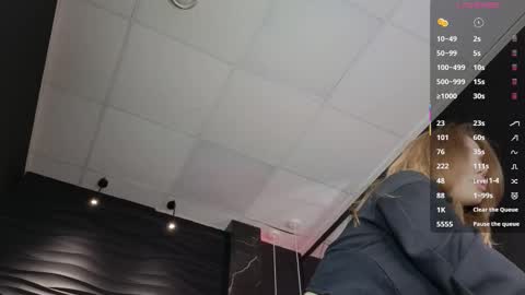 Snapshot of mistress_darsy chatting on October 8, 6:11 am Darsy online show from October 8, 6:11 am