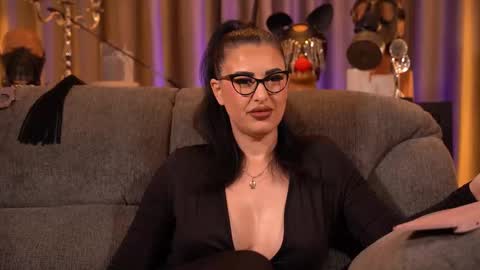 Mistress Kelly online show from December 18, 1:33 am