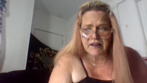 thick playful mistress  new mature hornygranny online show from October 31, 4:19 pm