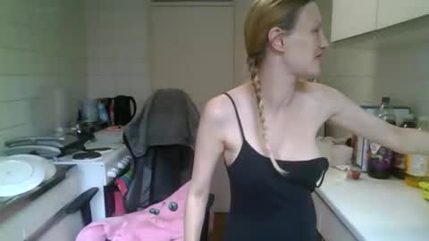 Snapshot of mistressmilly32 chatting on June 3, 4:23 pm mistressmilly32 online show from June 3, 4:23 pm