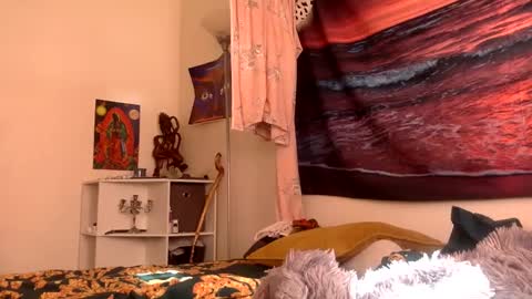 Snapshot of mistressmystii chatting on December 2, 7:38 pm Mistress Mystii online show from December 2, 7:38 pm