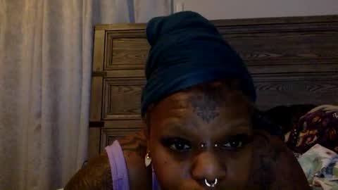 Snapshot of mistressmystii chatting on December 23, 1:51 am Mistress Mystii online show from December 23, 1:51 am