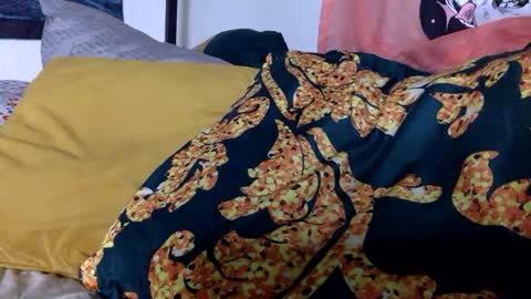 Snapshot of mistressmystii chatting on December 24, 4:44 am Mistress Mystii online show from December 24, 4:44 am