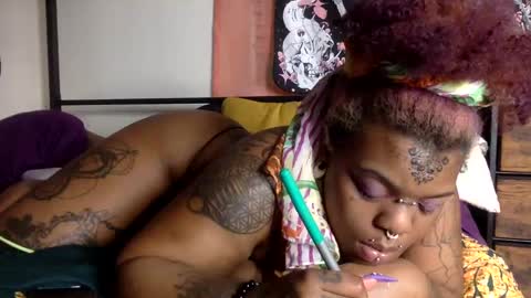 Snapshot of mistressmystii chatting on January 23, 5:56 am Mistress Mystii online show from January 23, 5:56 am