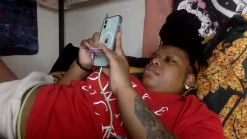 Snapshot of mistressmystii chatting on February 9, 4:25 am Mistress Mystii online show from February 9, 4:25 am