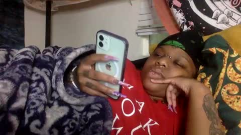 Snapshot of mistressmystii chatting on February 9, 7:27 am Mistress Mystii online show from February 9, 7:27 am