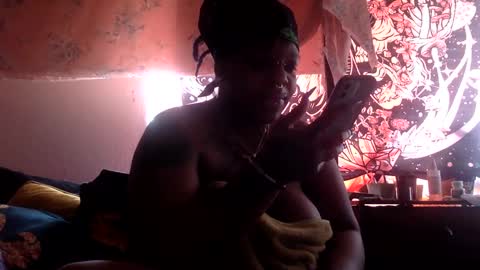 Snapshot of mistressmystii chatting on February 9, 5:43 pm Mistress Mystii online show from February 9, 5:43 pm