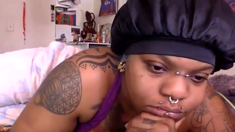 Snapshot of mistressmystii chatting on February 26, 7:27 pm Mistress Mystii online show from February 26, 7:27 pm