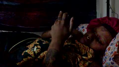 Snapshot of mistressmystii chatting on September 11, 12:55 am Mistress Mystii online show from September 11, 12:55 am