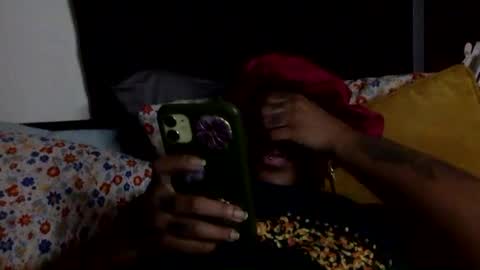 Snapshot of mistressmystii chatting on September 15, 3:28 am Mistress Mystii online show from September 15, 3:28 am