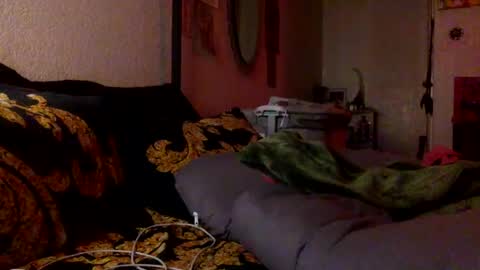 Snapshot of mistressmystii chatting on June 26, 5:01 am Mistress Mystii online show from June 26, 5:01 am